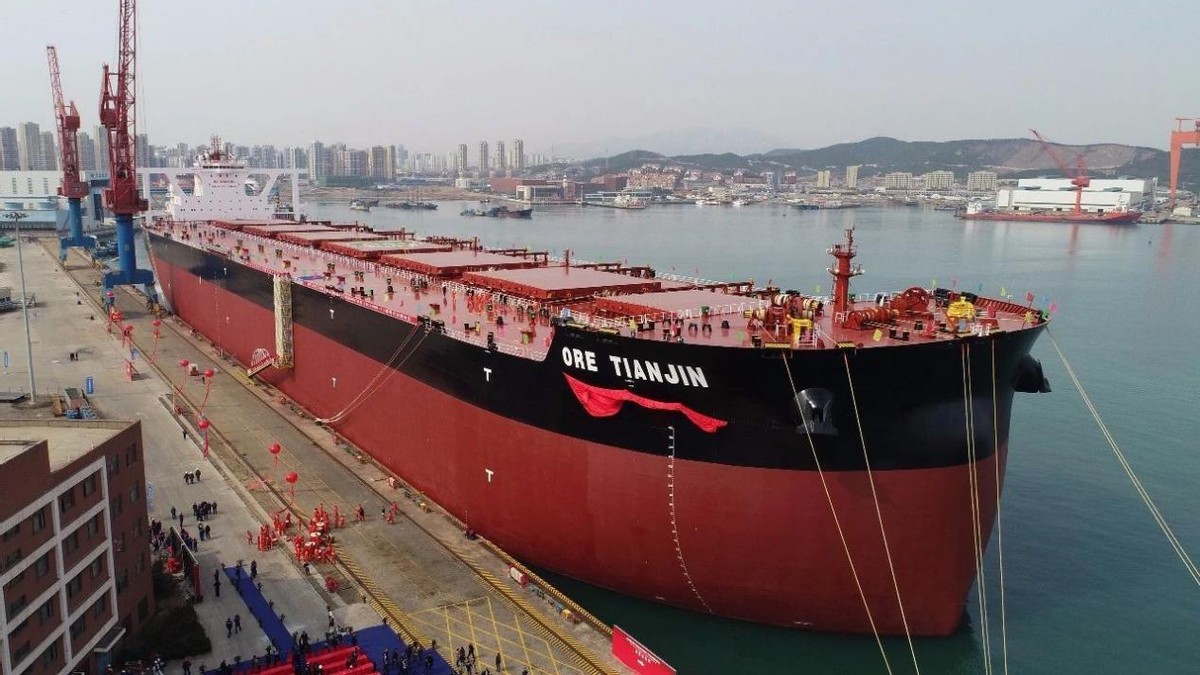 中国造“巨无霸”运输船，载重40万吨！它如何在海上安全航行的？