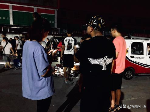 夜访老北京最神秘的凌晨市场——“鬼市”