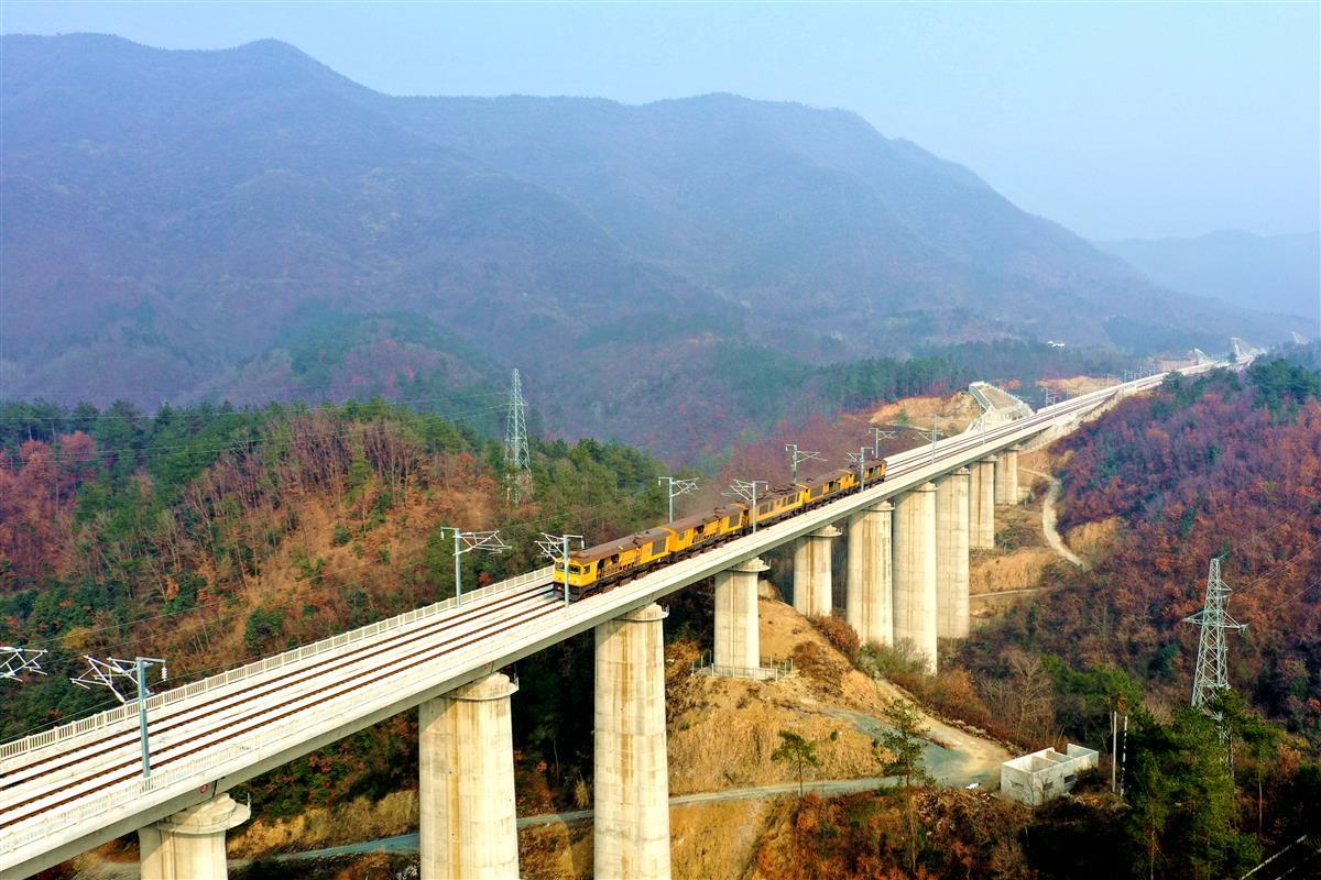 郑万高铁襄阳东至巴东北段开始联调联试，开通进入倒计时