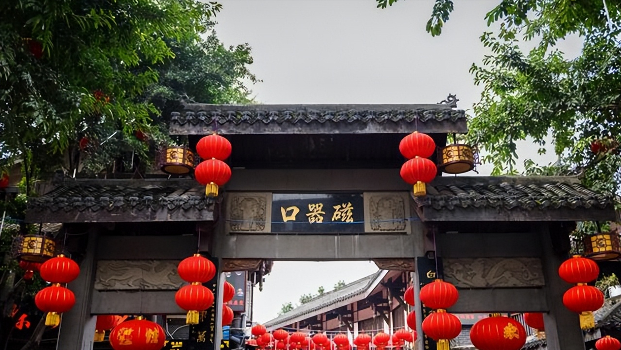 重庆一日游必去景点，寻找地域文化、历史文化、人文景观的独特性