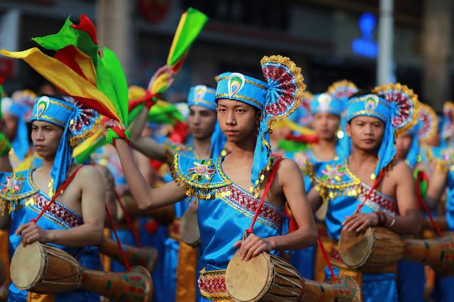 10个少数民族的节日 56个民族的传统节日及风俗